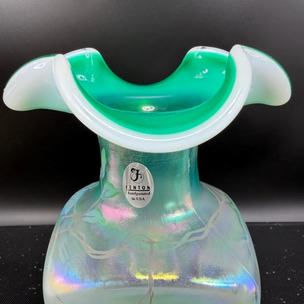 Fenton‎ New Century XXI Green Opalescent Iridescent Hand Painted Blueberry Vase